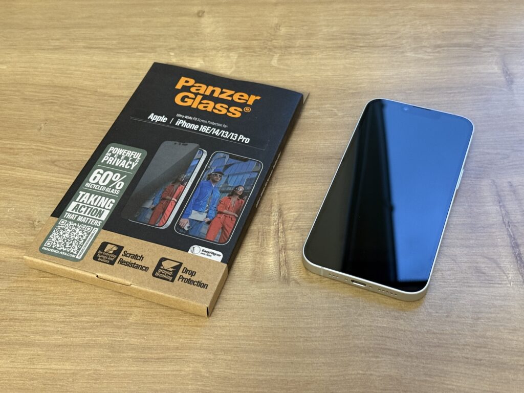 PanzerGlass skla iPhone 16e 19