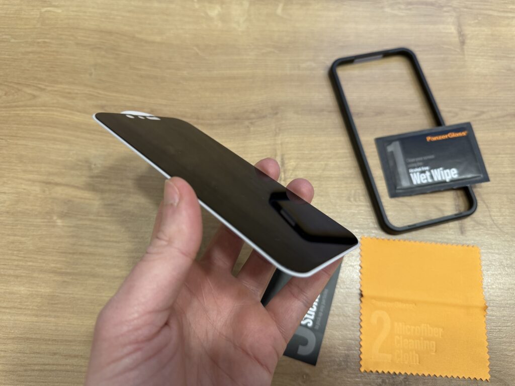 PanzerGlass skla iPhone 16e 26
