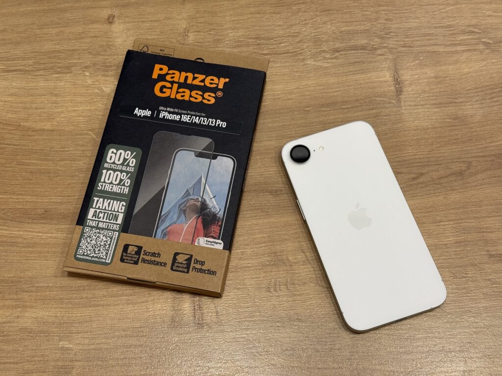 PanzerGlass skla iPhone 16e 31