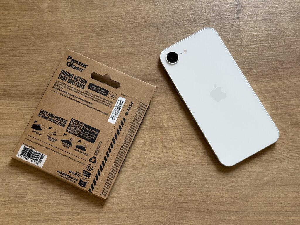 PanzerGlass skla iPhone 16e 4