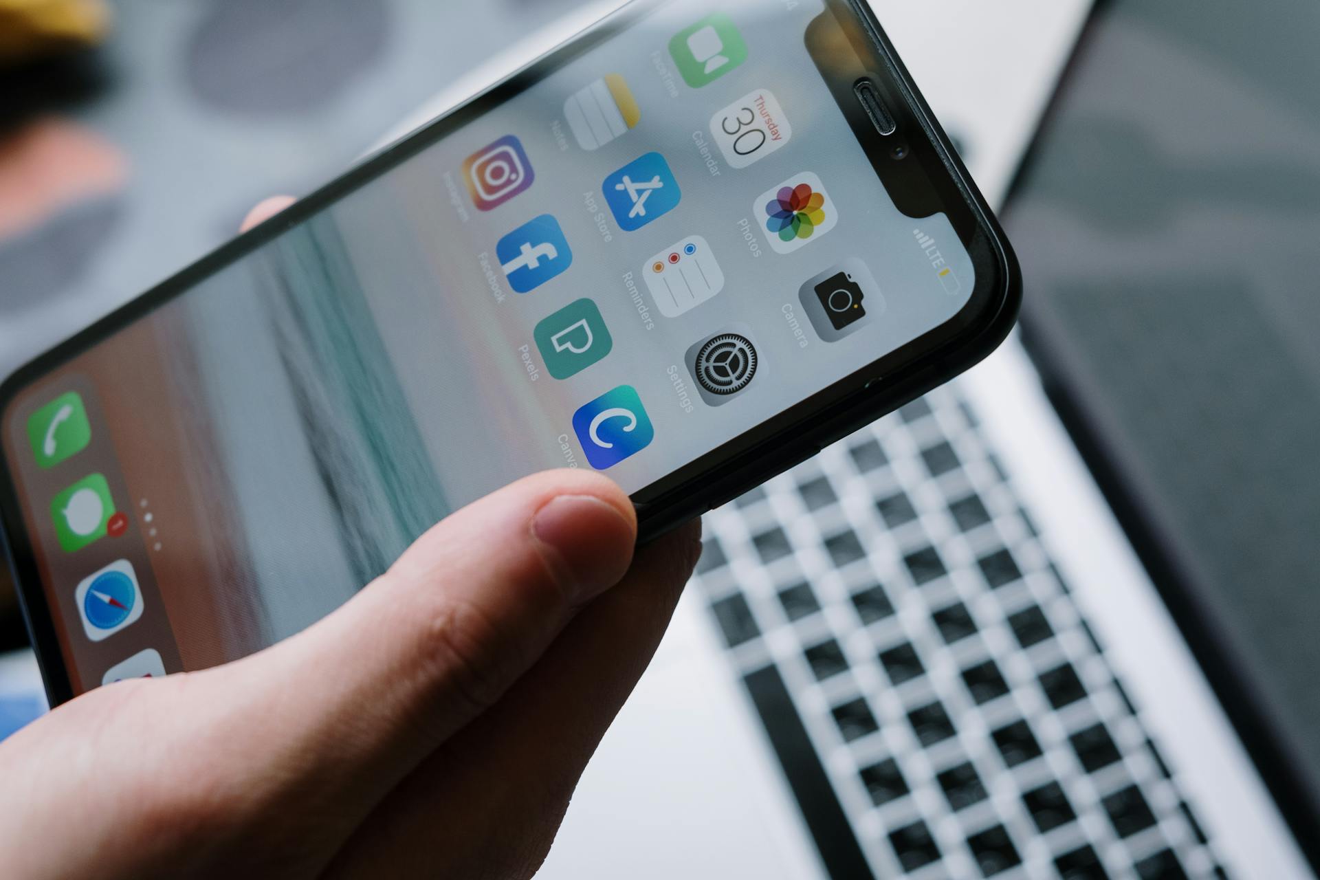 iPhone nepořádek