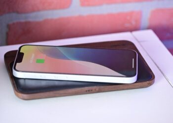 iPhone 16 ovládl svět: Nejprodávanější smartphone roku 2025