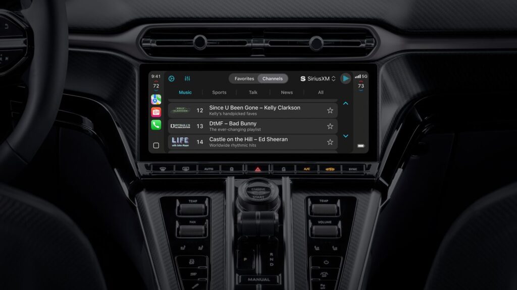 Apple-CarPlay-Ultra-cluster-radio