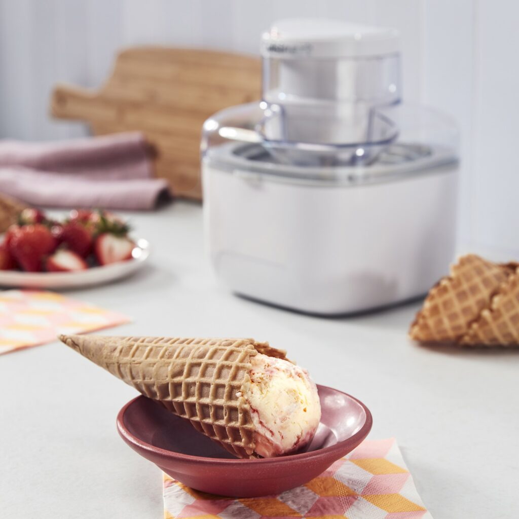 Cuisinart_Zmrzlinovac_ICEM10 LIFESTYLE_4