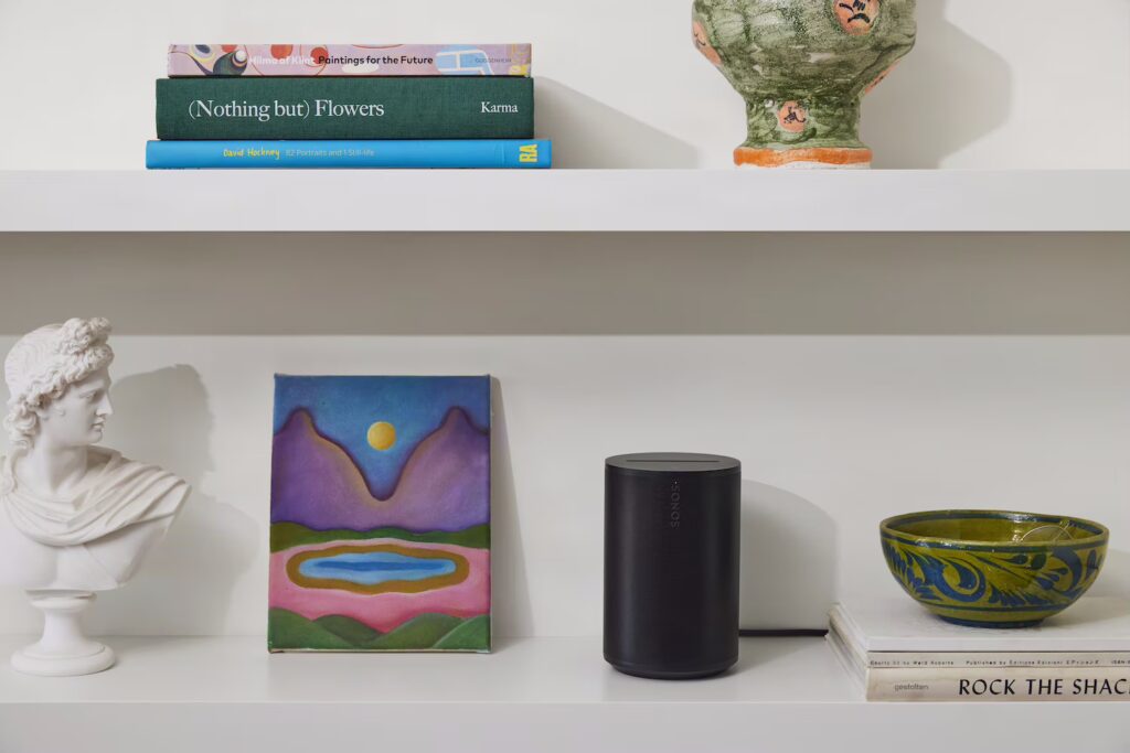 660880-Sonos Era 100 SL- Bookshelf-d8a290-original-1773118882