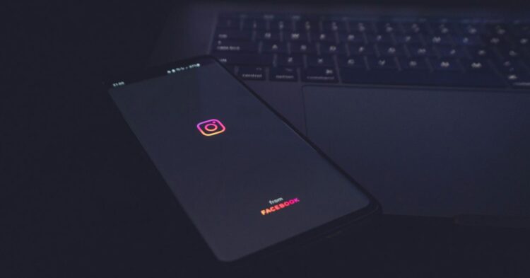 Instagram na iPhonu s vypnutým šifrováním zpráv