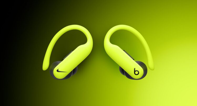 Nike Powerbeats Pro 2 v černo-zeleném provedení