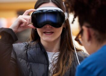 Vision Pro vystavené v Apple Store