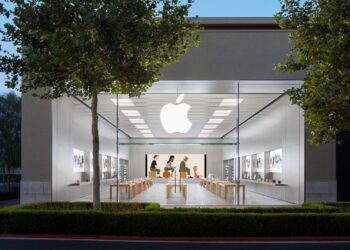 Dočasně uzavřený Apple Store při renovaci