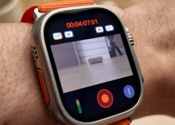 Blackmagic Camera na iPhonu s ovládáním přes Apple Watch