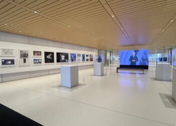 Výstava Applu k 50. výročí v Apple Parku