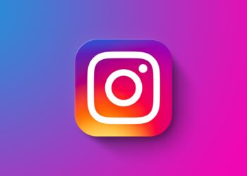Instagram v mobilu s možností upravit komentář