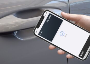 iPhone s Apple Wallet a digitálním klíčem pro Lexus