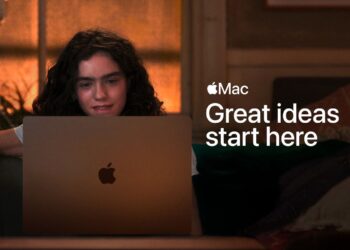 Reklama Applu na MacBook pro studenty