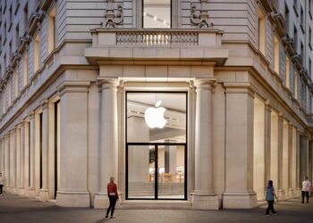 Zrekonstruovaný Apple Store Passeig de Gràcia v Barceloně