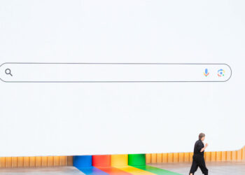 Google vyhledávací pole s Gemini na obrazovce