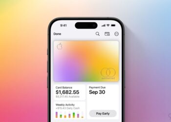 AirPods Pro 3 vedle Apple Card