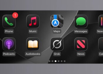 Grok Voice mode v Apple CarPlay