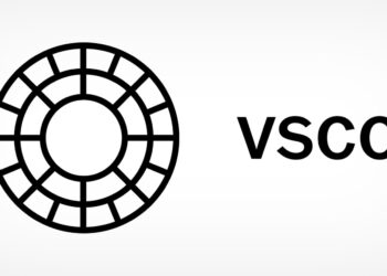 Logo aplikace VSCO a upozornění na podmínky používání fotek