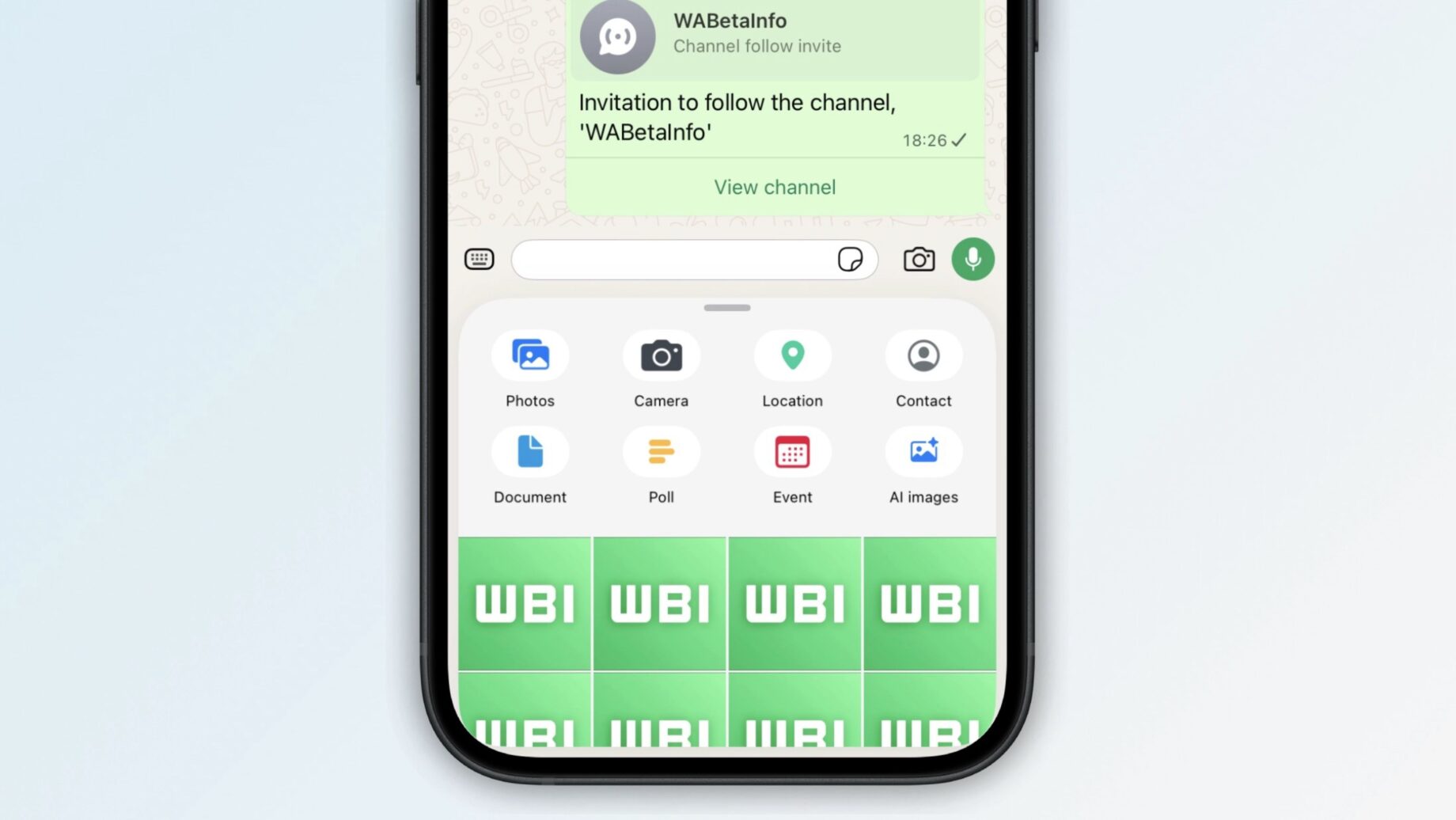 Nový panel sdílení médií ve WhatsAppu na iPhonu
