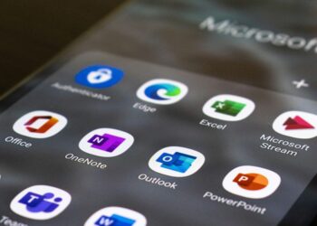 Starší Mac a iPhone s dokumenty Office
