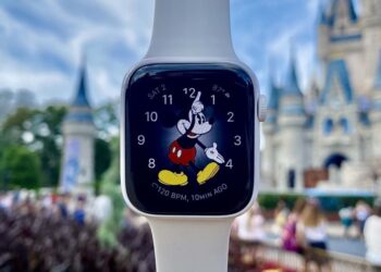 Bob Iger a logo Apple a Disney