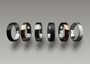 Chytrý prsten a Apple Watch na ruce