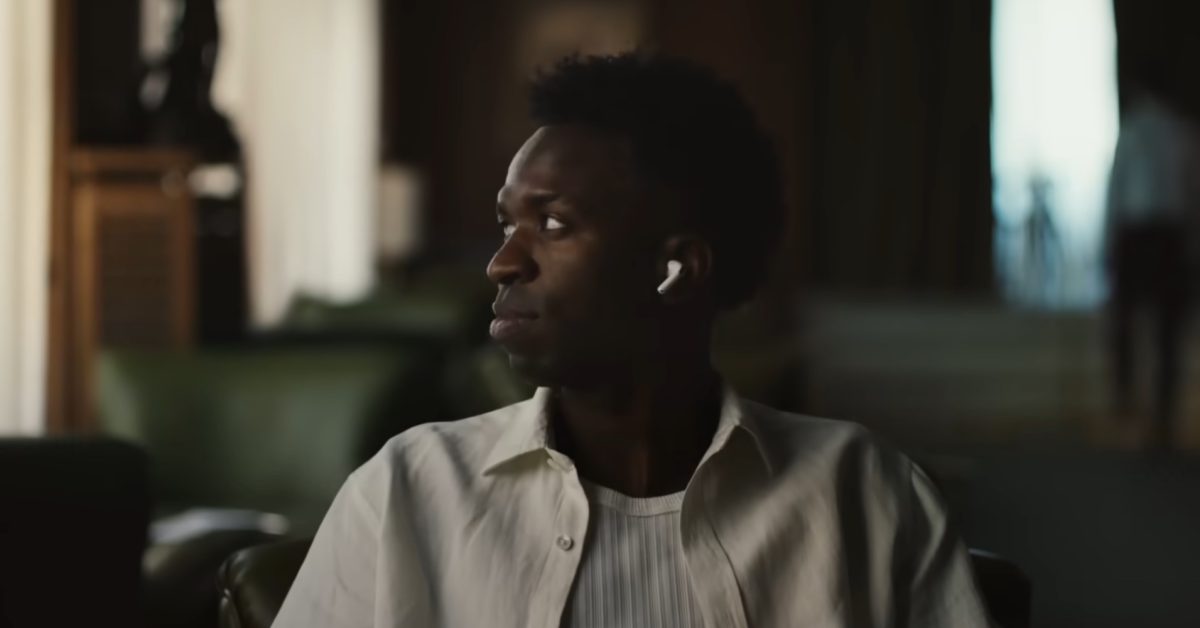 AirPods Pro 3 v nové reklamě Apple s důrazem na potlačení hluku