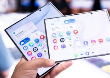 Skládací displej pro iPhone Ultra bez viditelné rýhy