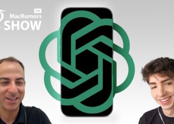 Logo OpenAI vedle iPhonu a loga Applu