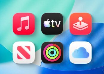 Logo Apple a informace o 1,5 miliardy předplatných
