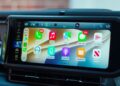 CarPlay v iOS 27 s novou Siri AI a hudebními ovladači