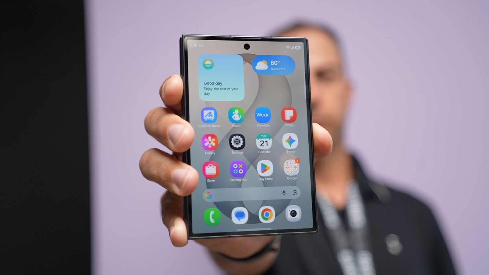 Samsung Galaxy Z Fold8 ve skládacím formátu