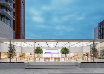 Logo Apple a datum zářijové iPhone akce