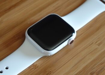 Apple Watch Series 12 s keramickým provedením
