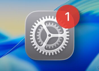 MacBook s oznámením bezpečnostní aktualizace macOS