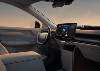 Volvo EX90 s podporou Spatial Audio v CarPlay