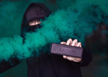 LAMAX Sentinel2