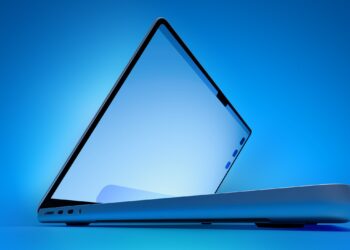 Koncept MacBooku Ultra s čipem M5 Ultra