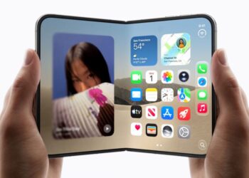 iPhone Duo ve stojící poloze s režimem StandBy