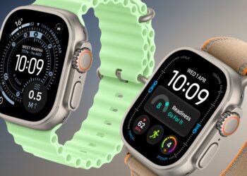 Apple Watch Ultra 4 a Ultra 3 vedle sebe