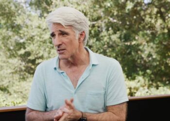 Craig Federighi mluví o iPhone Duo a iPadu mini