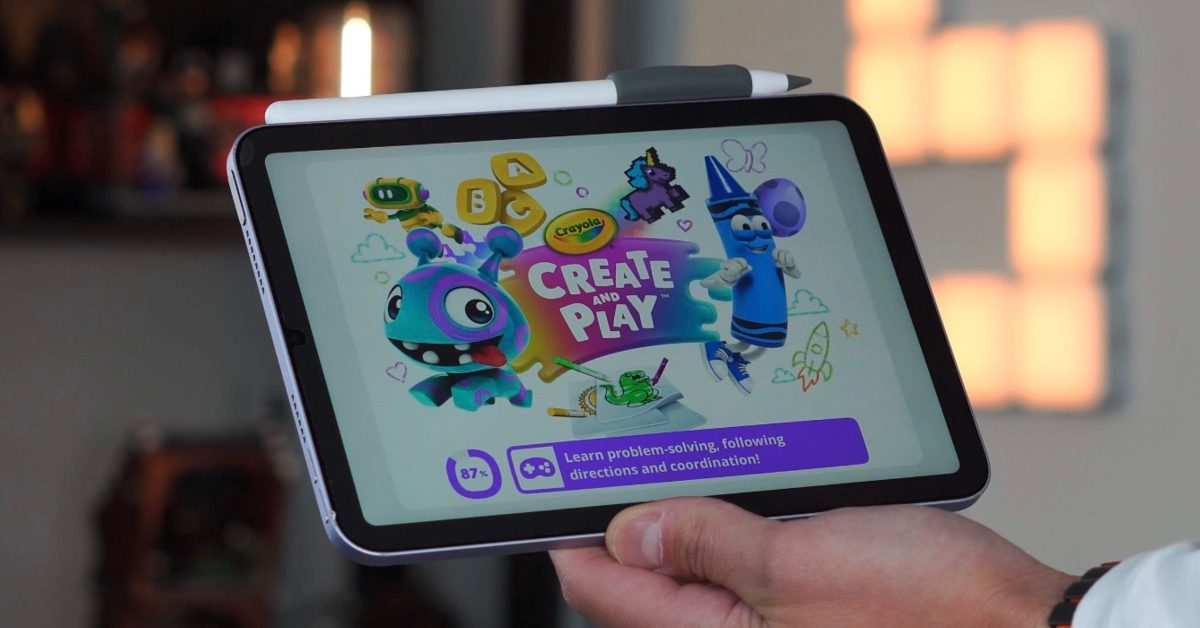 iPad mini s videem a aplikací vedle sebe na displeji