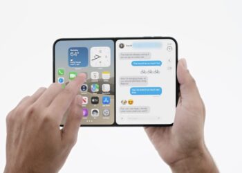 Skládací iPhone Duo s rozdělenou obrazovkou
