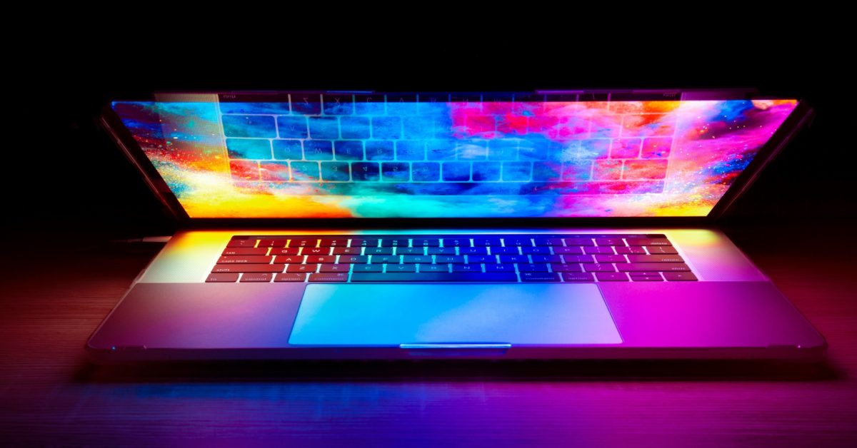 Předpokládaný lehčí MacBook Pro s OLED displejem
