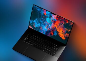 Koncept přepracovaného 14palcového MacBooku Pro s čipem M7